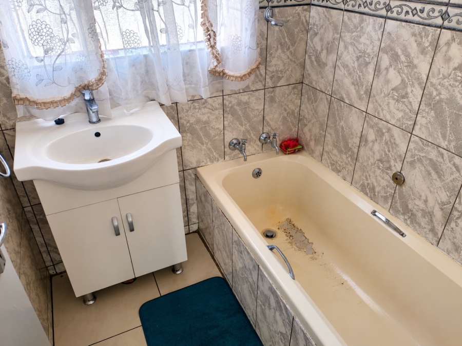 3 Bedroom Property for Sale in Zamdela Free State